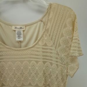 Early 2000's Retro Brittany Black Tan Lace Style Sharkbite Top M